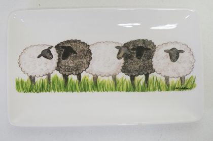 Керамично плато с овце