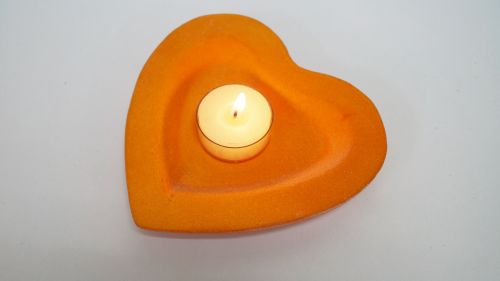 Подложка за свещ оранжево сърце