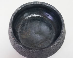 Каменна кръгла кашпа "Вулкан"