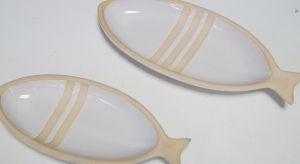 Керамична чиния- риба бяло/бежово м.