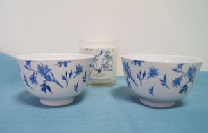 Керамична купичка сини цветя