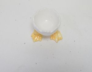 Керамичен яйцедържач с крачета