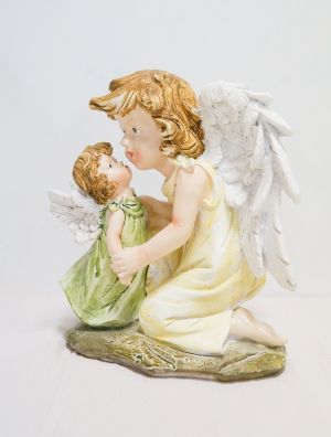 Ангели в прегръдка