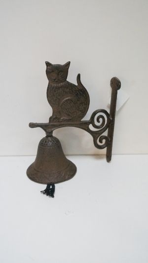 Камбана чугун с котка