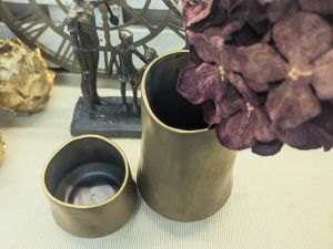 Керамична ваза златна мат