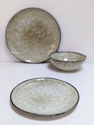Керамична чиния "Каки" м.