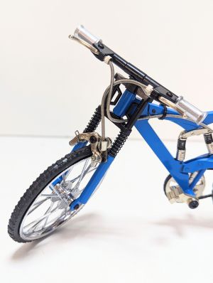 Метален макет на колело офроуд син/жълт