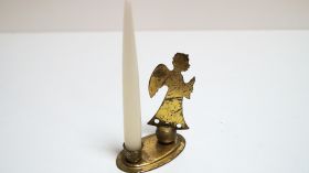 Свещник ангелче златно-мини