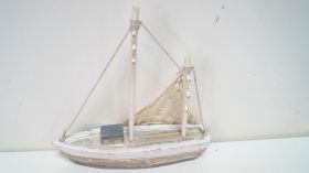 Дървено корабче рибарско-м.